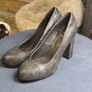 Isola Shoes Isola Size 9.5m Black Metallic Suede Pump